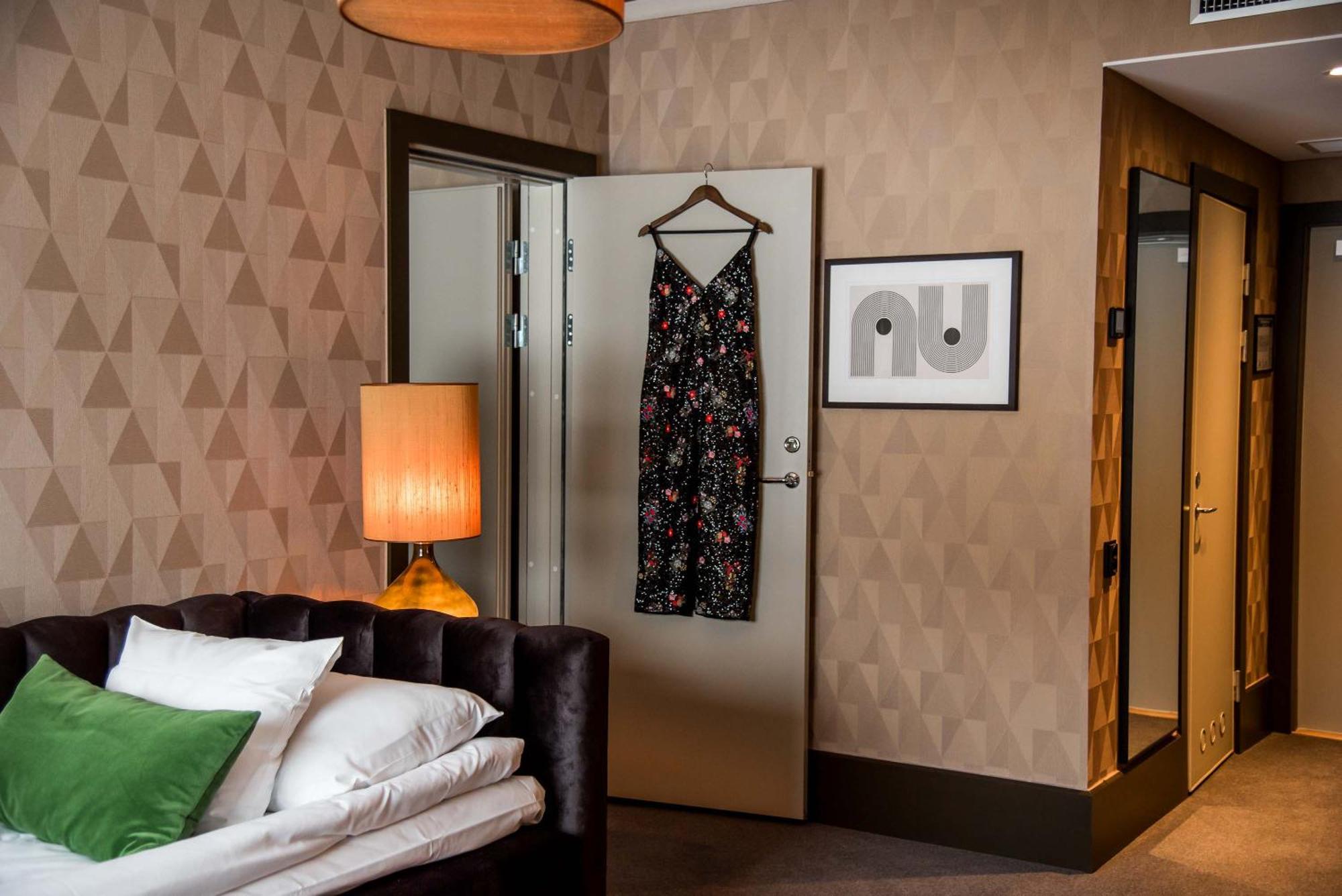 Billingehus Hotel Skovde Bagian luar foto
