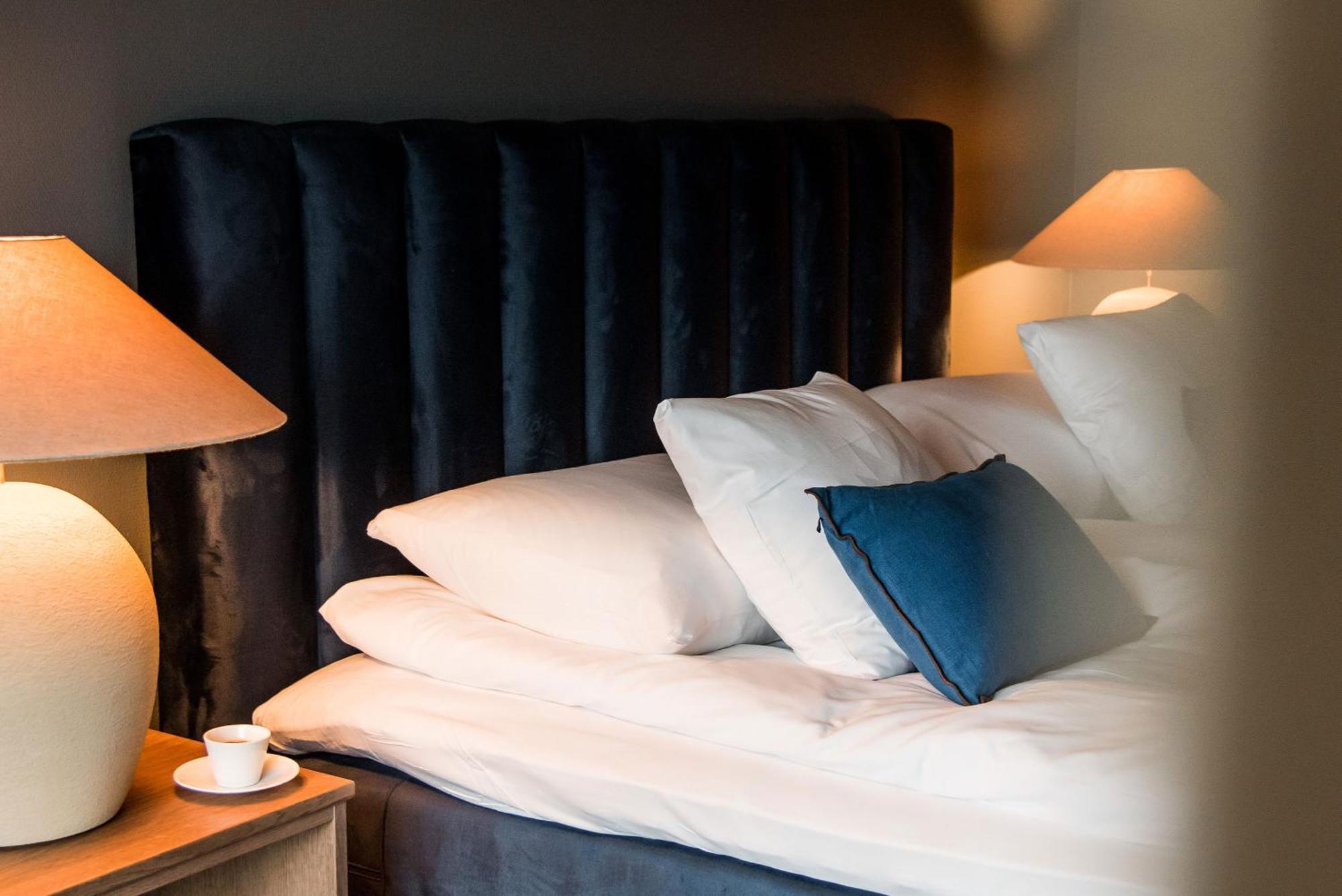 Billingehus Hotel Skovde Bagian luar foto