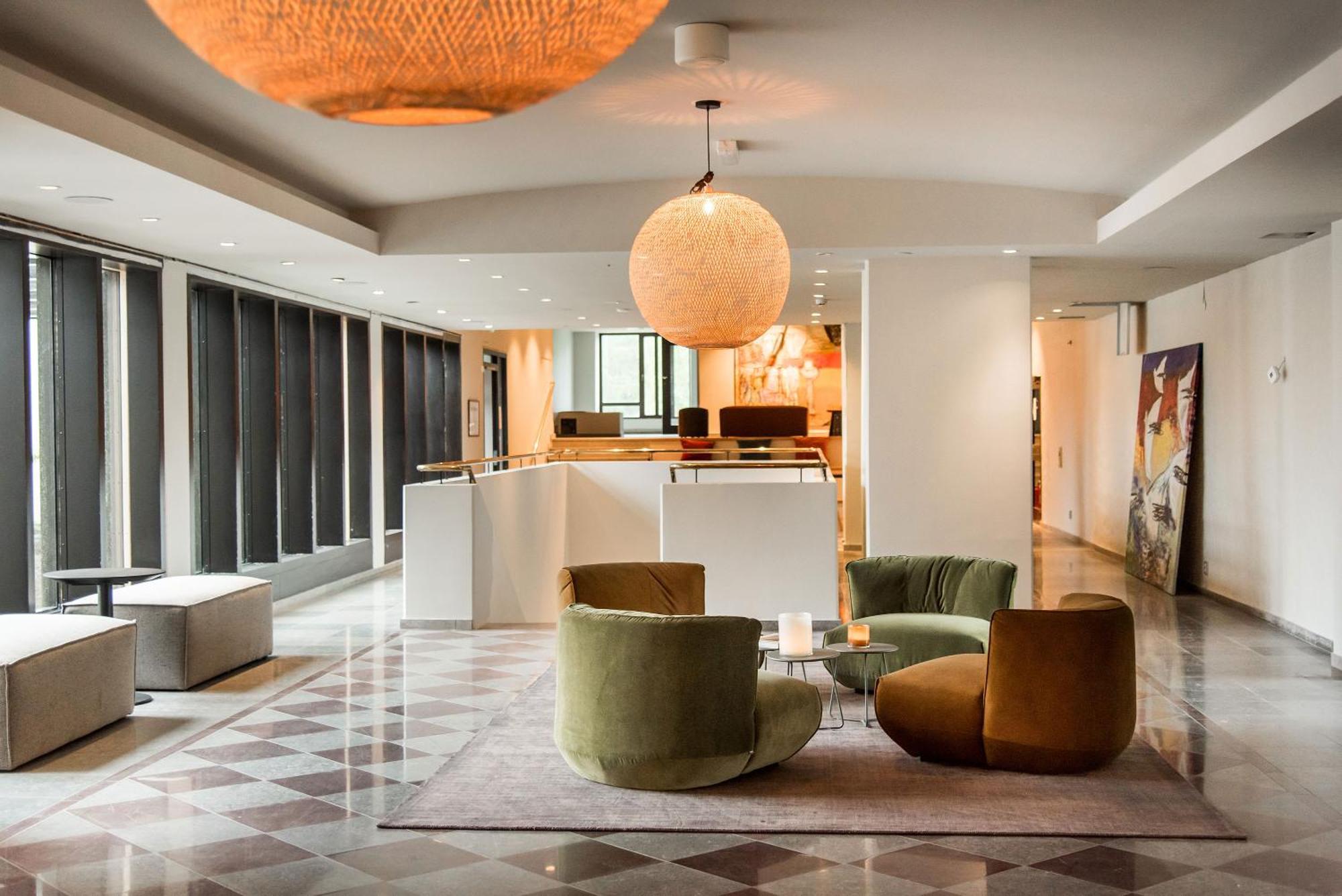 Billingehus Hotel Skovde Bagian luar foto