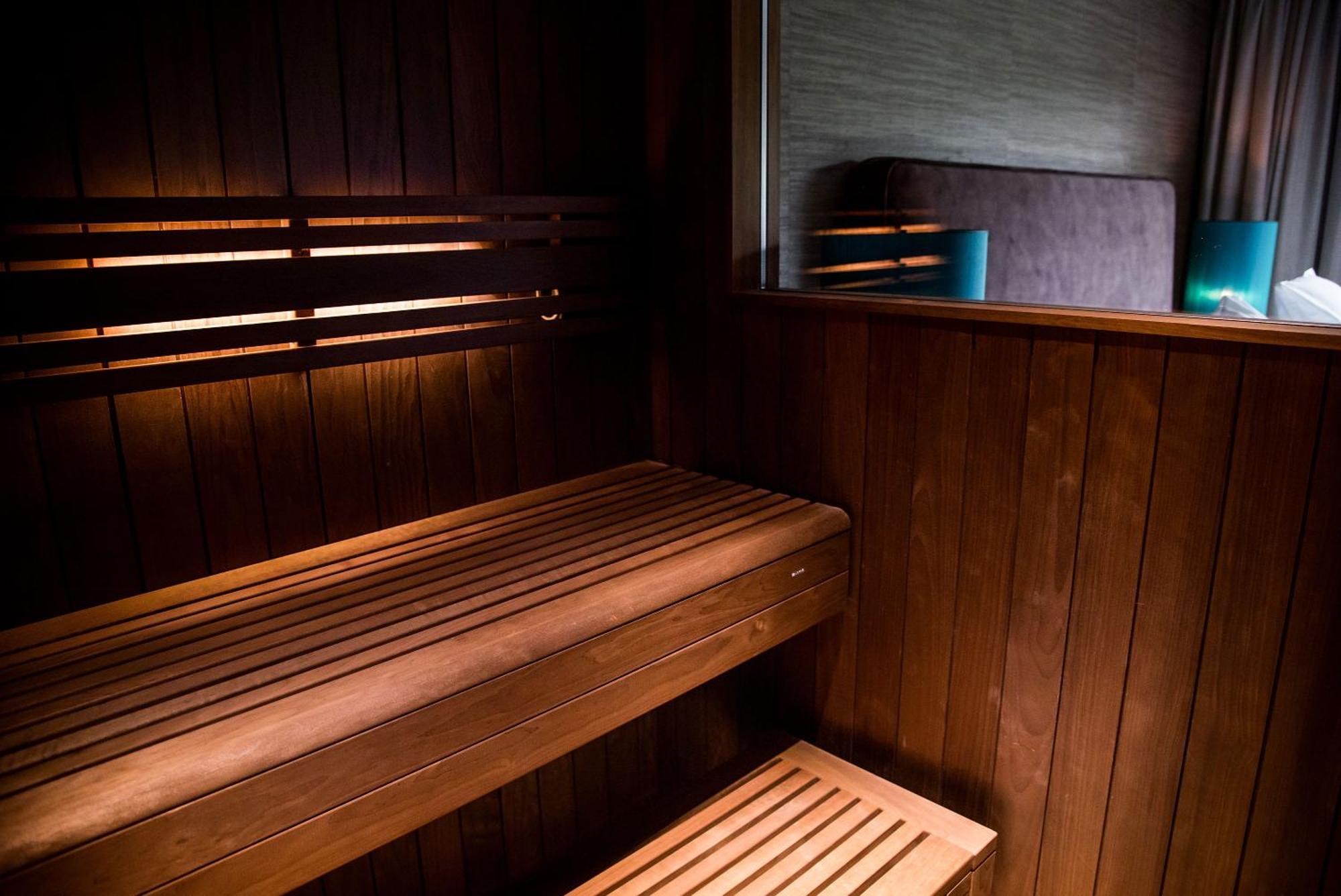Billingehus Hotel Skovde Bagian luar foto